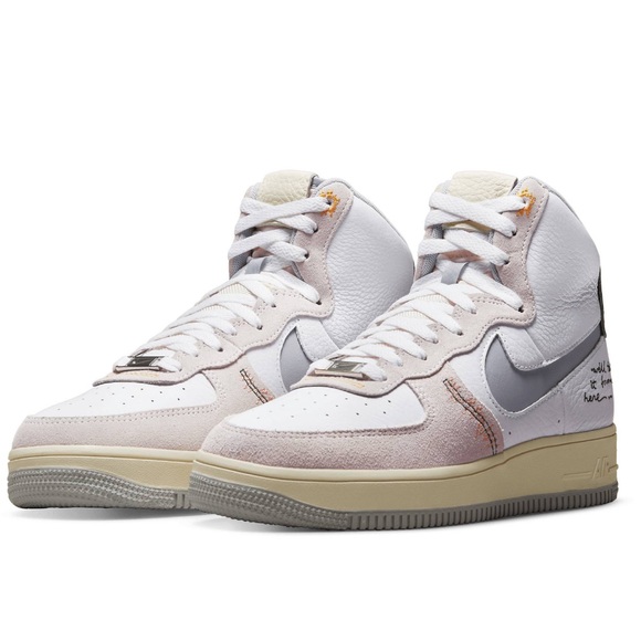 Nike womans Air Force 1 Spcult Sneakers White And Multi - Picture 2 of 4